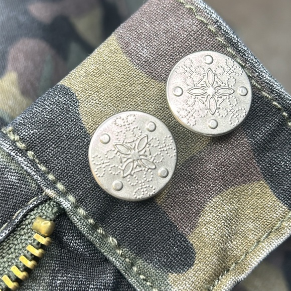 VIP Army Print Jeggings - Picture 7 of 7